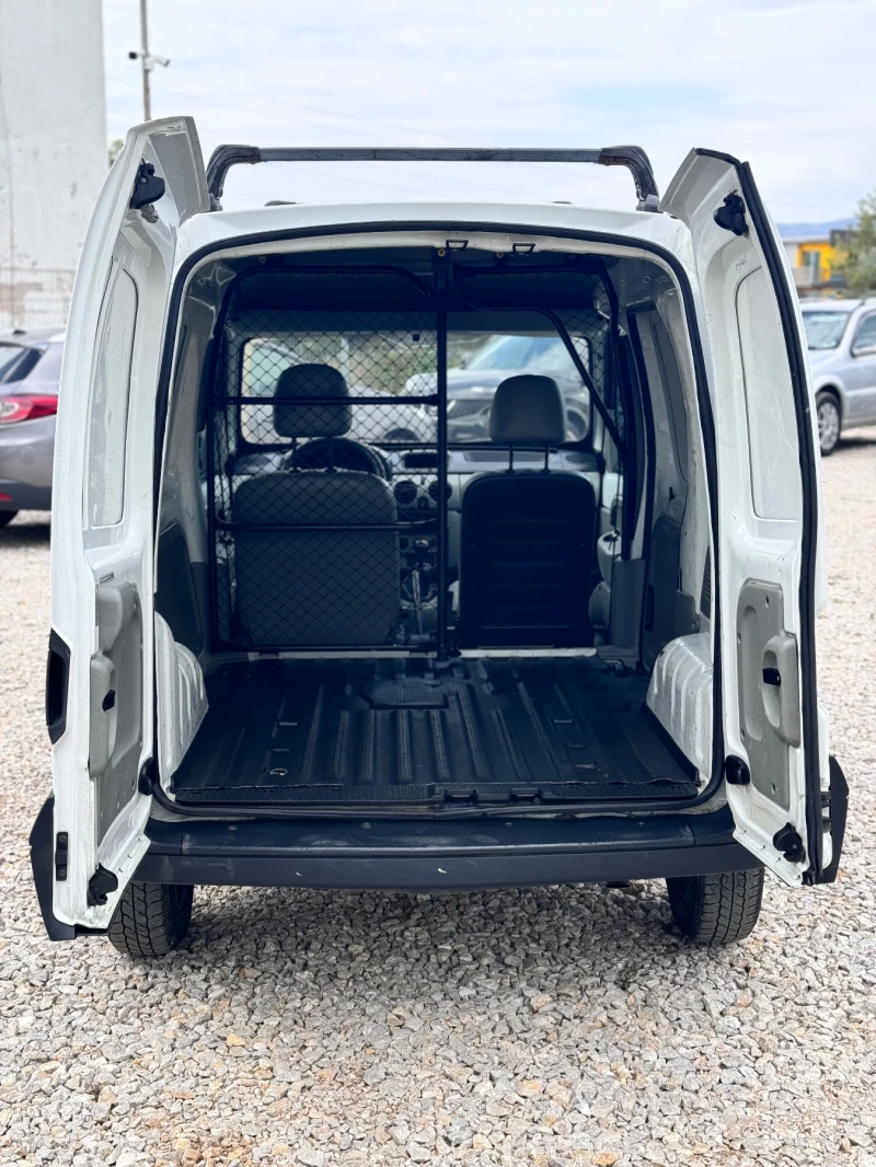 Renault Kangoo 1.5dci клима, снимка 10 - Автомобили и джипове - 48018518