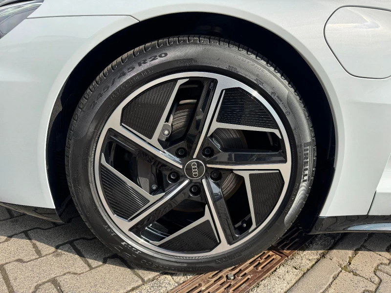 Audi E-Tron GT QUATTRO/ MATRIX/ PANO/ B&O/ CAMERA/, снимка 4 - Автомобили и джипове - 49807464