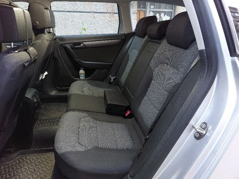 VW Passat B7, снимка 11 - Автомобили и джипове - 50624440