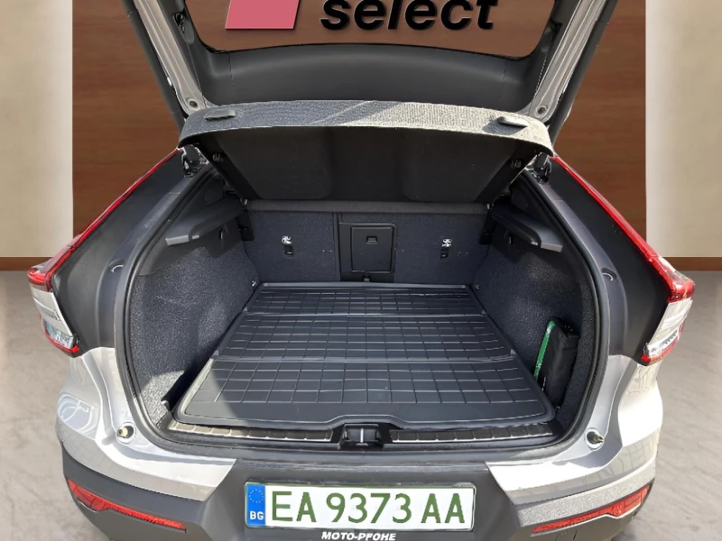 Volvo C40 82 kWh, снимка 9 - Автомобили и джипове - 51956348