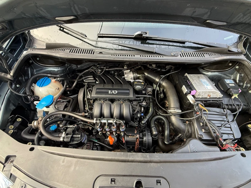 VW Caddy БЕНЗИН-ГАЗ КЛИМА 7-МЕСТЕН, снимка 13 - Автомобили и джипове - 52833548