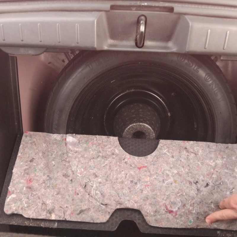 Toyota Yaris 1.0, снимка 10 - Автомобили и джипове - 52719917