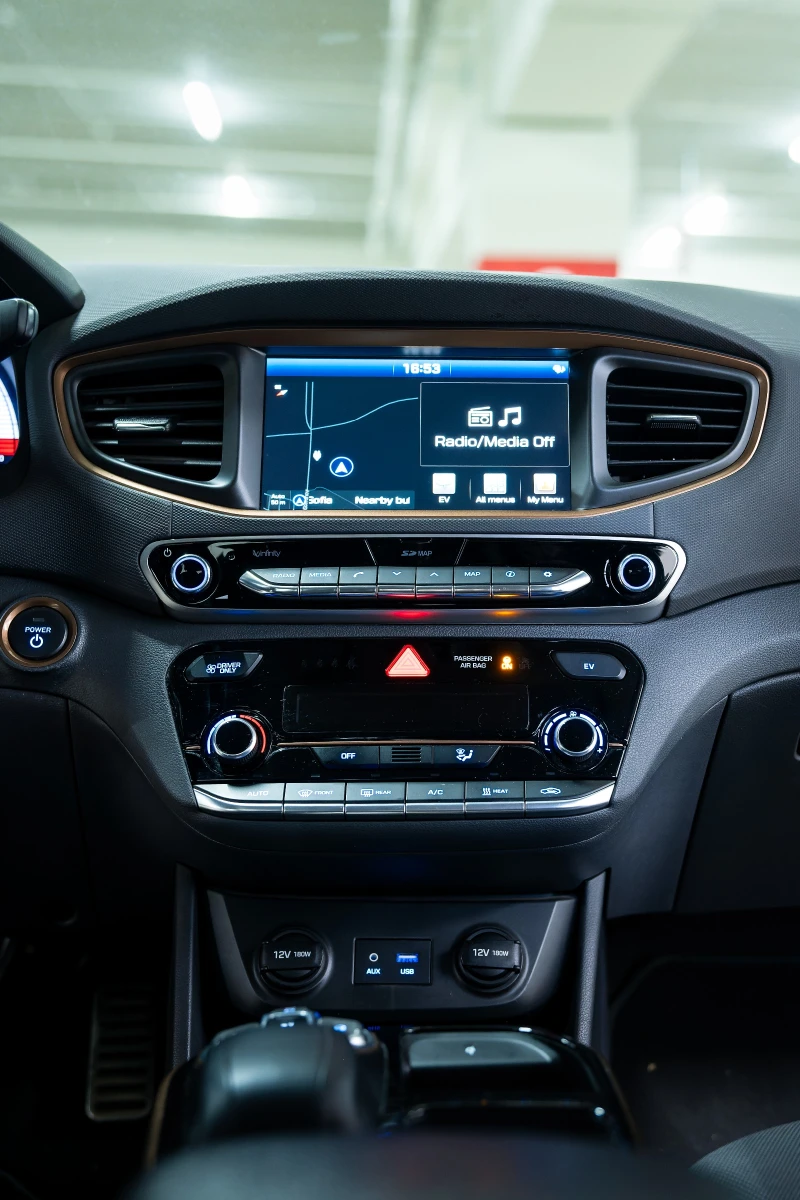 Hyundai Ioniq, снимка 8 - Автомобили и джипове - 52765046