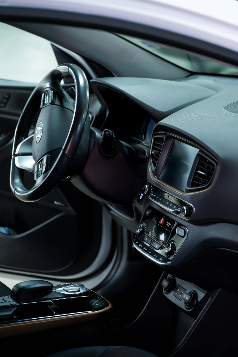 Hyundai Ioniq, снимка 6 - Автомобили и джипове - 52765046