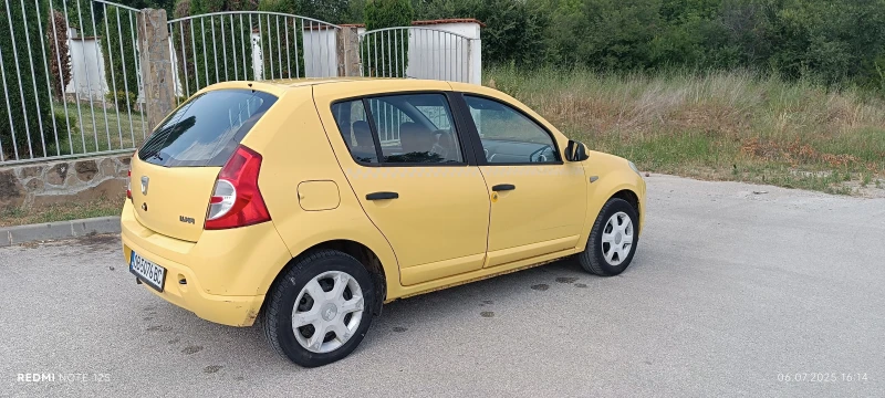 Dacia Sandero 1/4, снимка 12 - Автомобили и джипове - 52824475