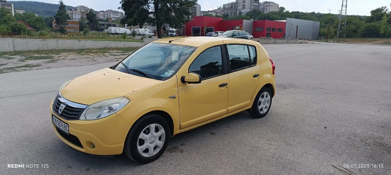 Dacia Sandero 1/4, снимка 9 - Автомобили и джипове - 52824475