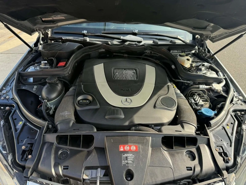 Mercedes-Benz E 500 * 2dr Cpe E550 RWD * CARFAX * ЦЕНА ДО БГ, снимка 11 - Автомобили и джипове - 52996930