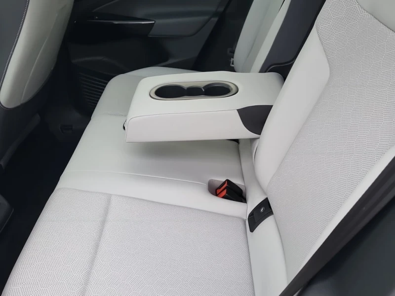 VW ID.4 * PRO * CARFAX * ЦЕНА ДО БГ, снимка 13 - Автомобили и джипове - 53046851