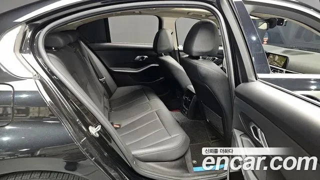 BMW 320, снимка 5 - Автомобили и джипове - 54557118