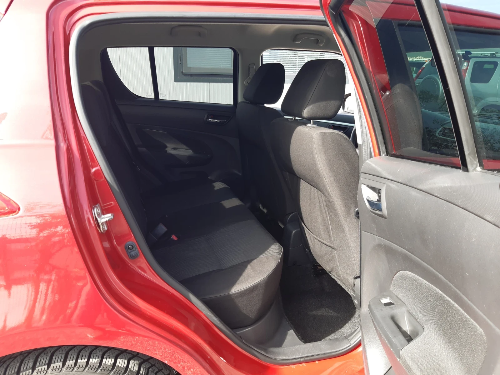 Suzuki Swift КАТО НОВА  | Mobile.bg — изображение 16