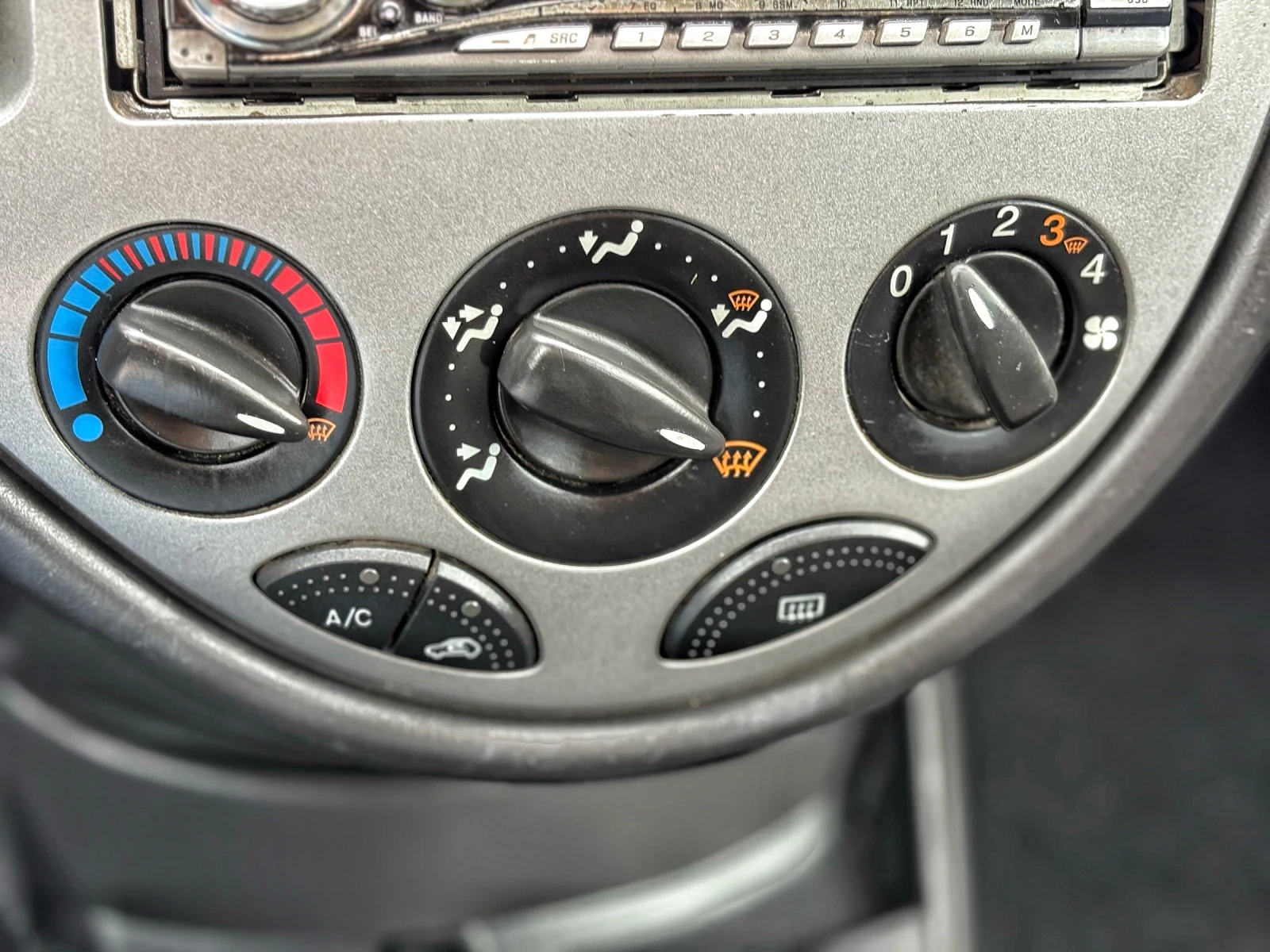 Ford Focus 1.8 TDCi 115hp - изображение 4