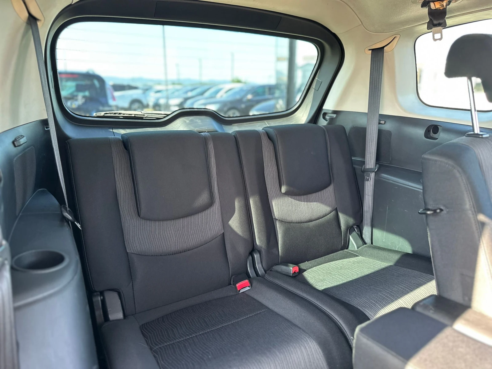 Mazda 5 / 2.0 MZ-CD / 110 HP / 6+ 1 /  - изображение 10