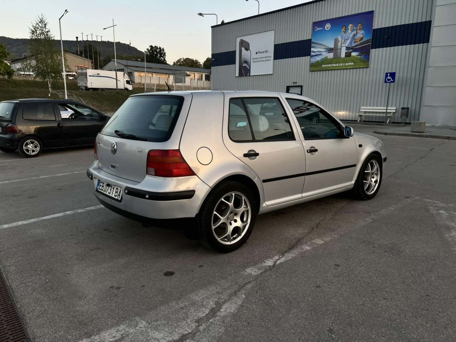 VW Golf 1.6 sr - изображение 6