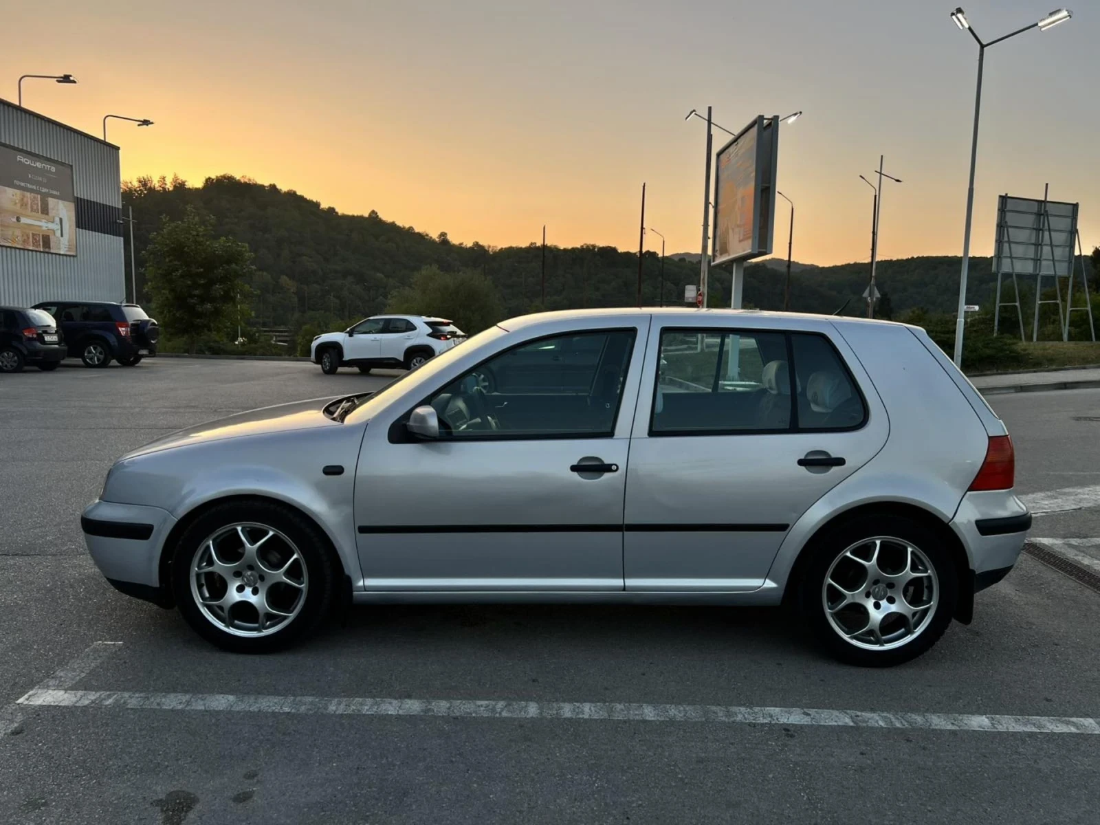 VW Golf 1.6 sr - изображение 3