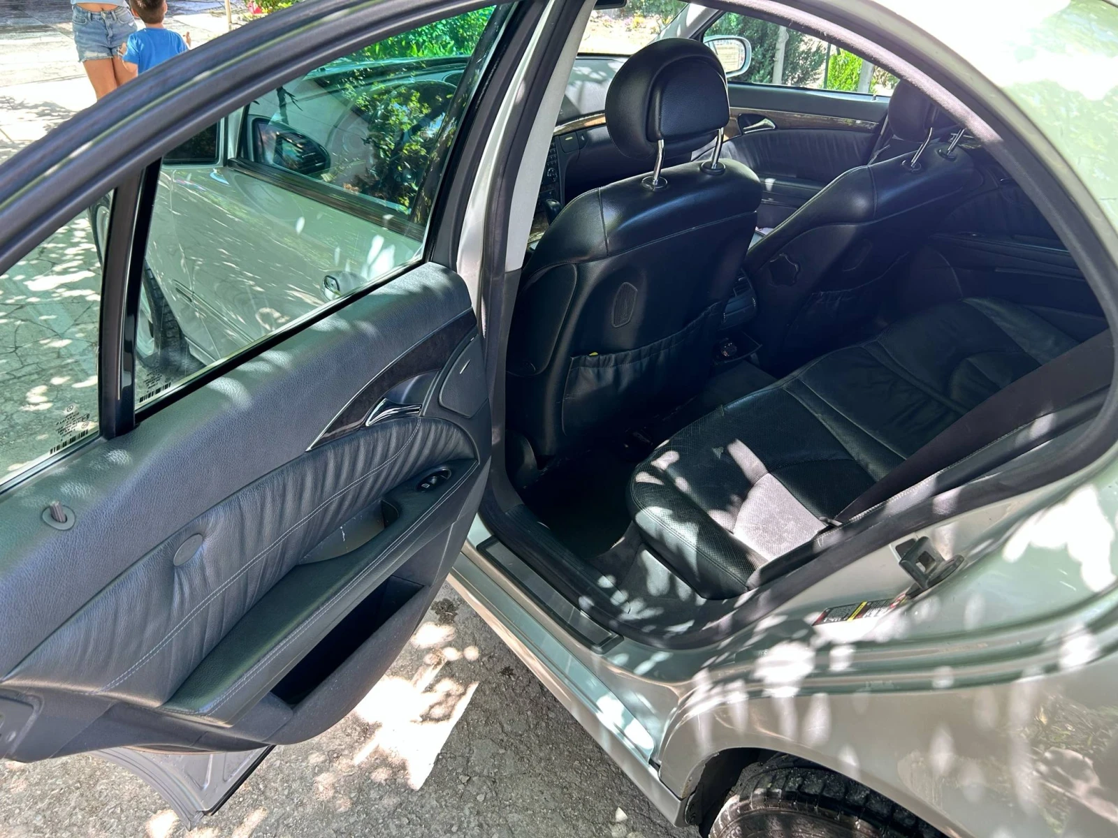 Mercedes-Benz E 320  - изображение 10