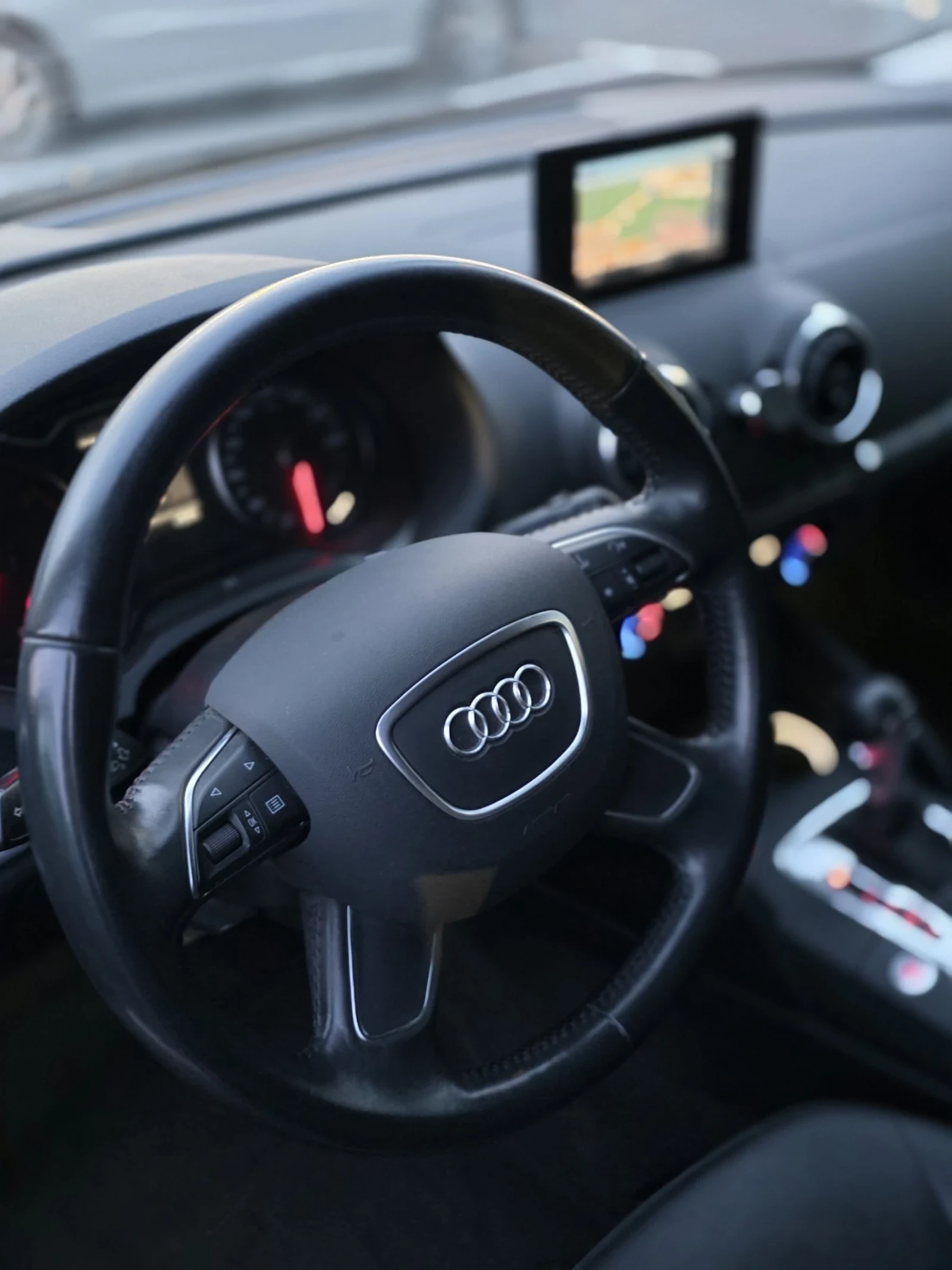 Audi A3 Sportback 1.6tdi S-Tronic/Keyless/Distronic/Koja | Mobile.bg   13