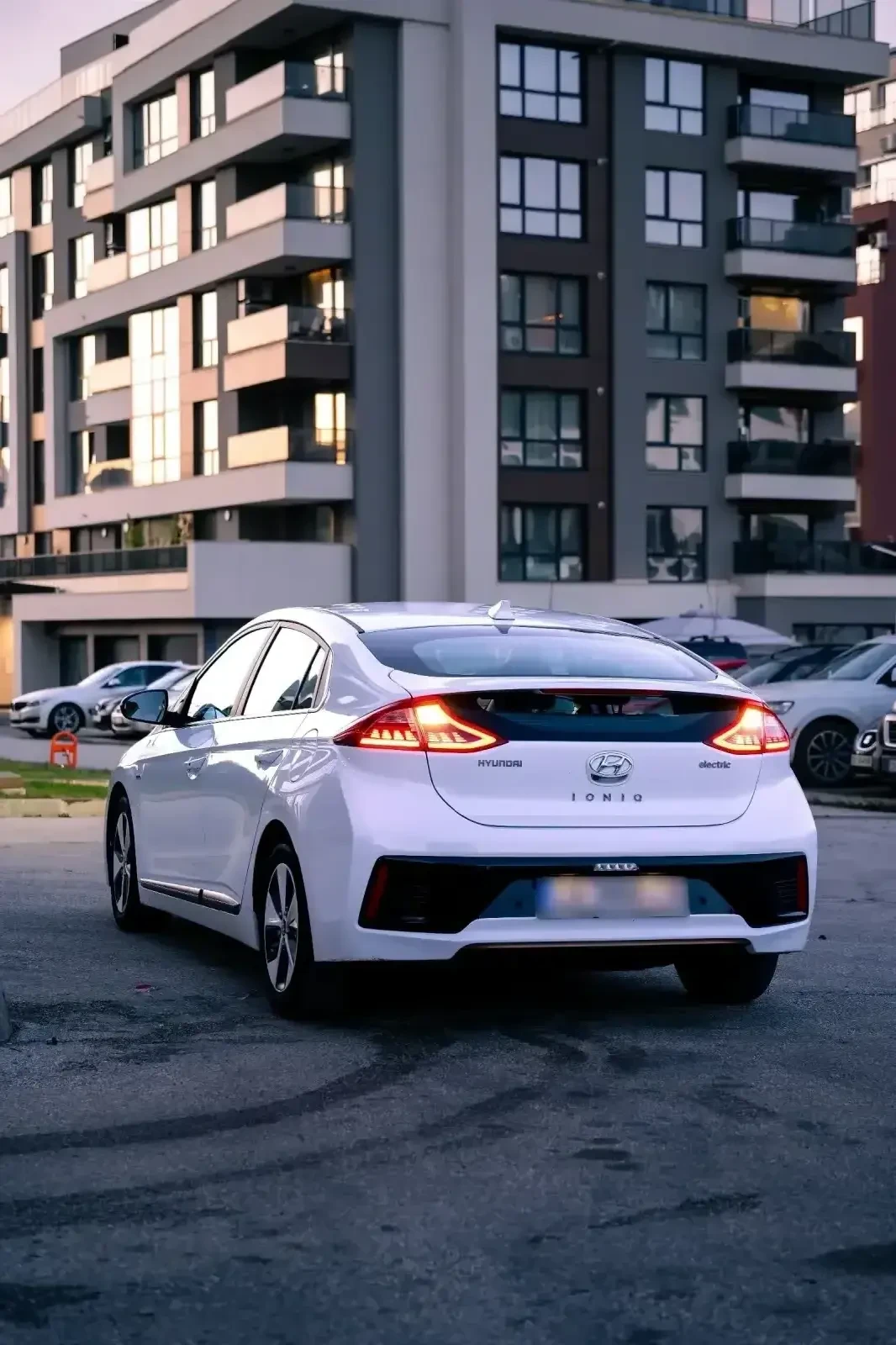 Hyundai Ioniq  - изображение 2