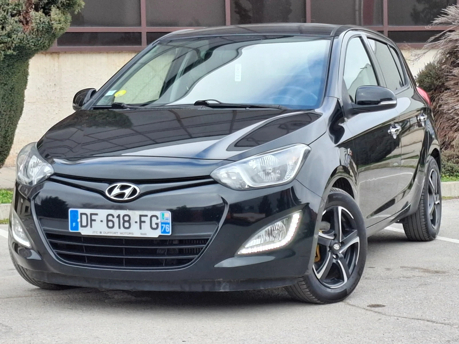 Hyundai I20 1.4CRDi 90hp * КЛИМАТРОНИК * EURO 5 * КАМЕРА * 