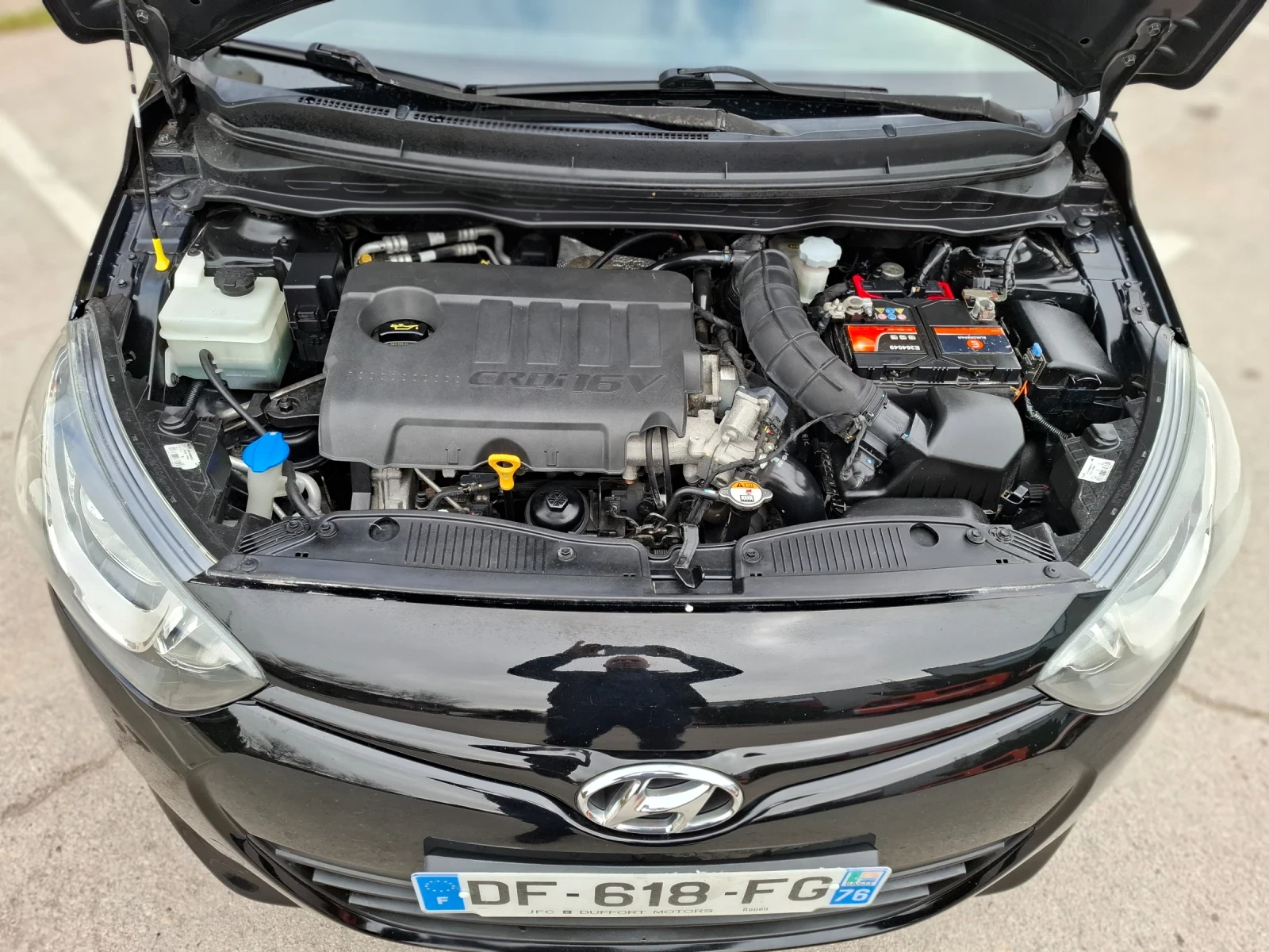 Hyundai I20 1.4CRDi 90hp * КЛИМАТРОНИК * EURO 5 * КАМЕРА * , снимка 10 - Автомобили и джипове - 53647999