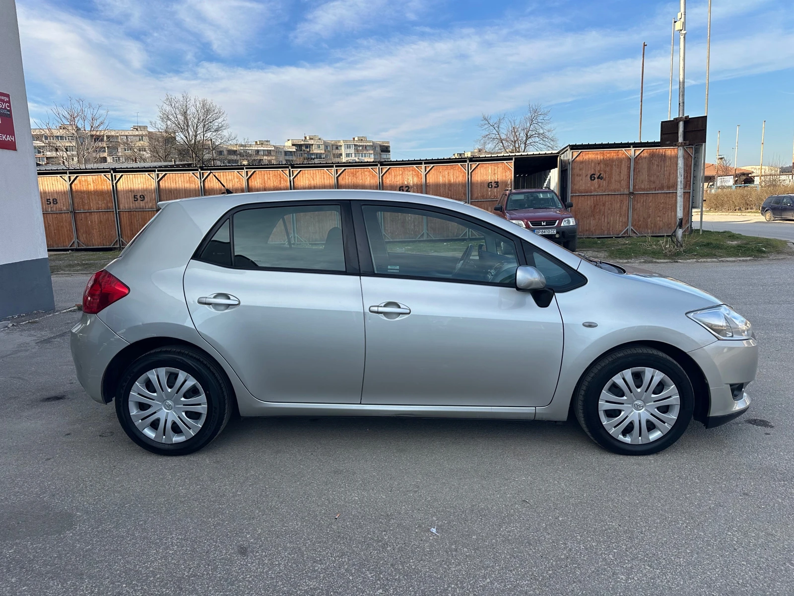 Toyota Auris 1.4i Италия  - изображение 8