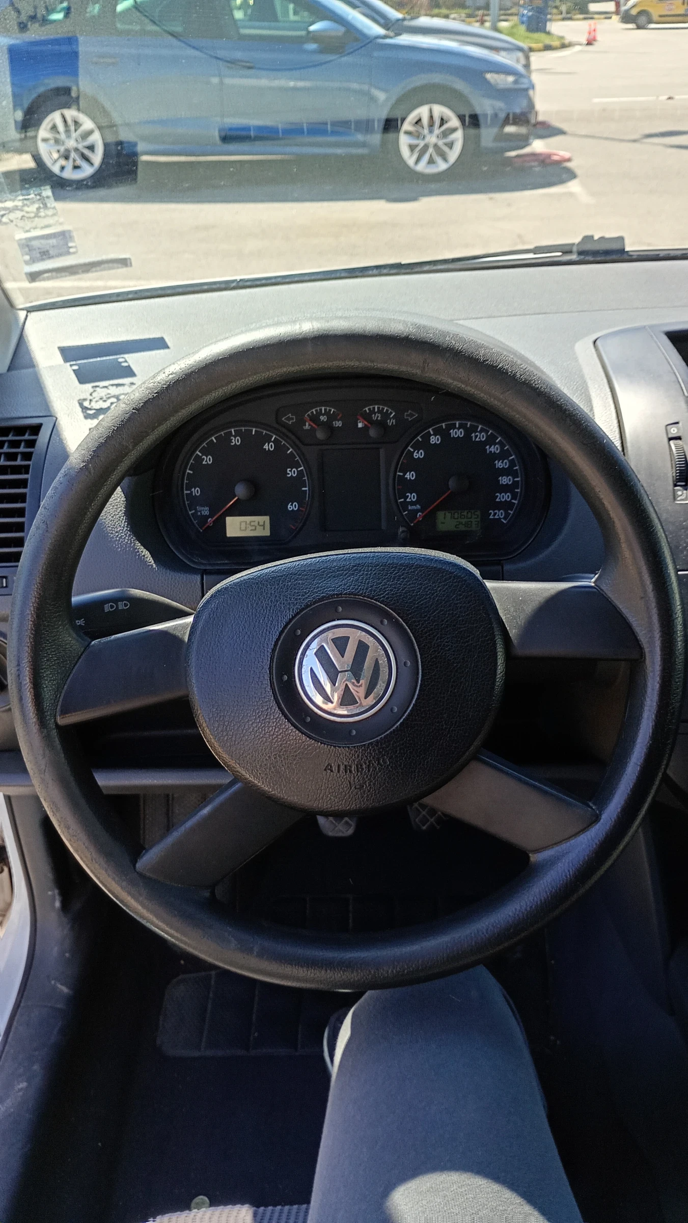 VW Polo, снимка 9 - Автомобили и джипове - 54101239