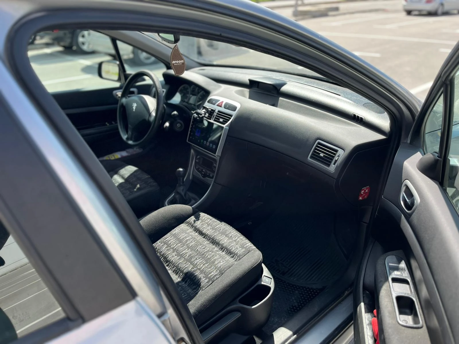 Peugeot 307 2.0 HDI 107 HP, снимка 10 - Автомобили и джипове - 54146632