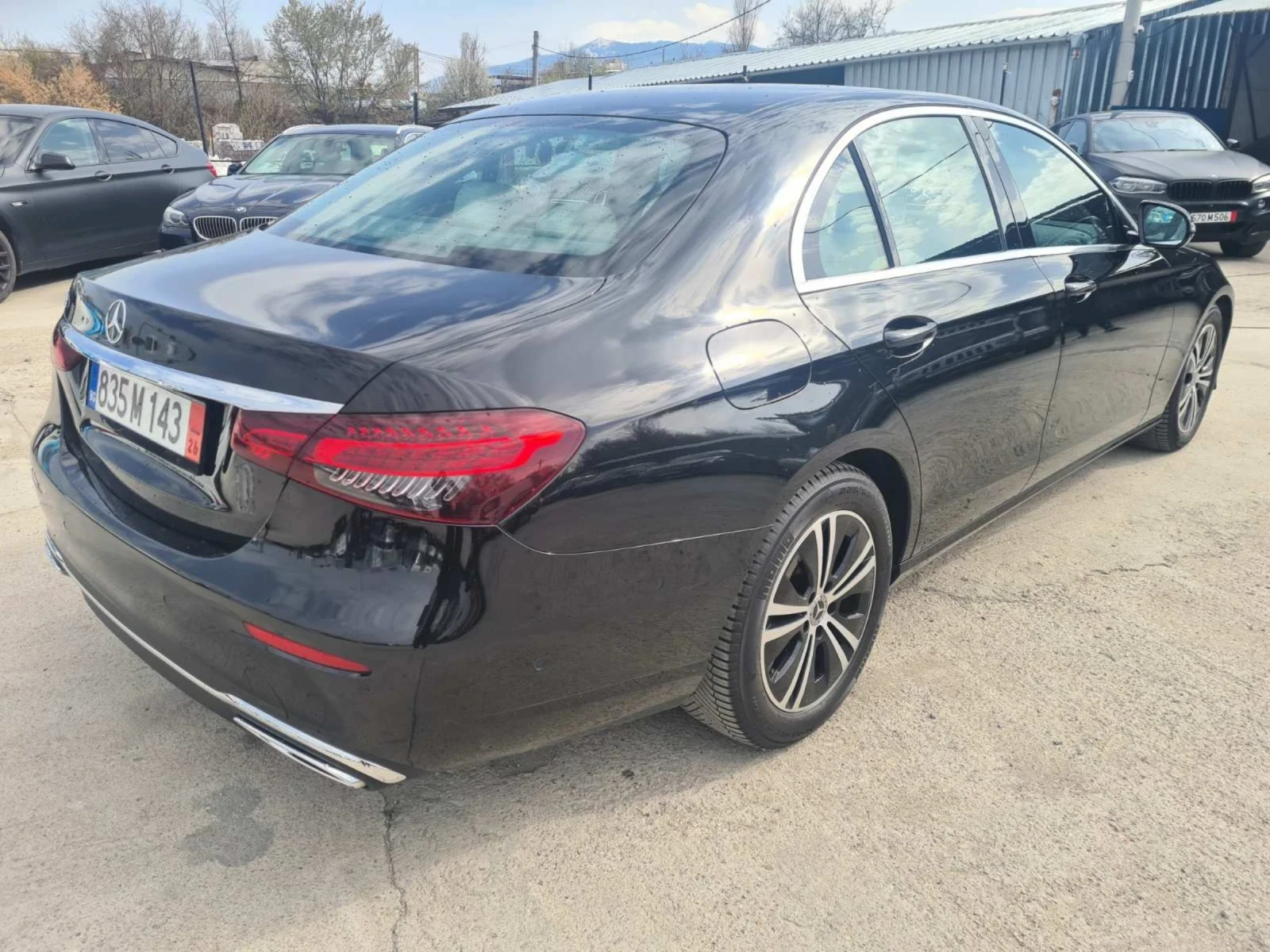 Mercedes-Benz E 220, снимка 6 - Автомобили и джипове - 54196533