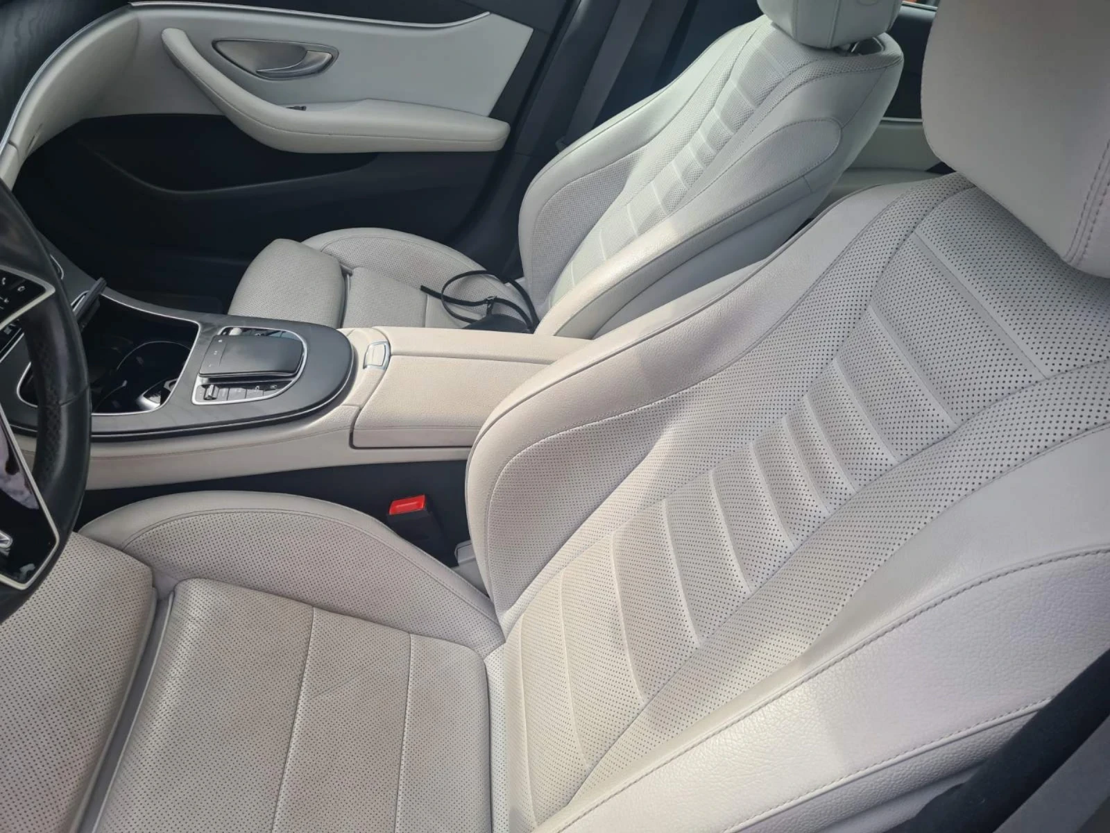 Mercedes-Benz E 220, снимка 13 - Автомобили и джипове - 54196533