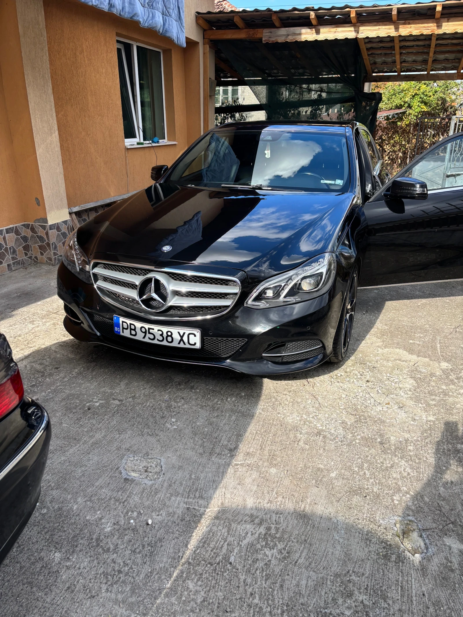 Mercedes-Benz E 200, снимка 4 - Автомобили и джипове - 54806094