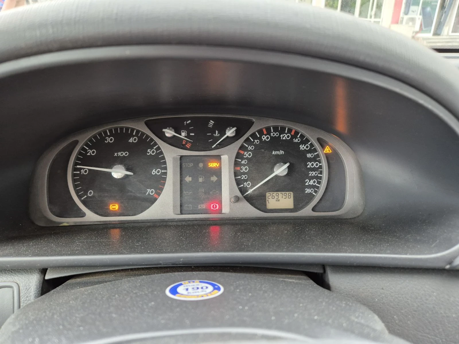 Renault Laguna 1.8, снимка 8 - Автомобили и джипове - 54848859