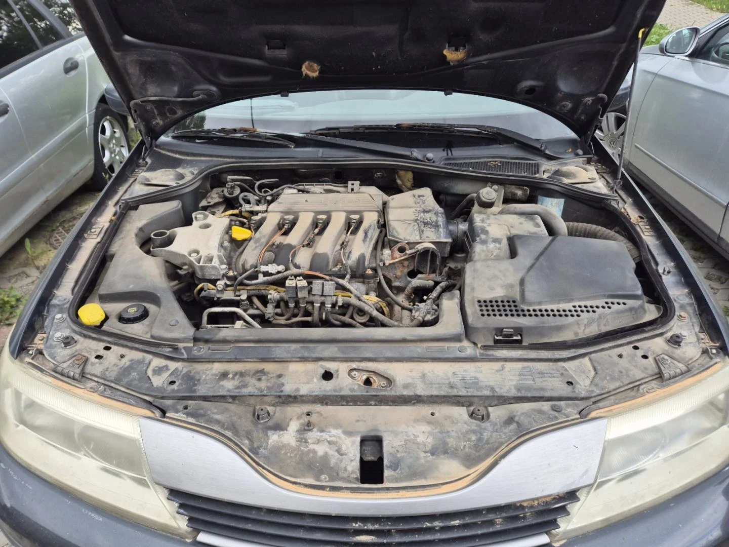 Renault Laguna 1.8, снимка 7 - Автомобили и джипове - 54848859
