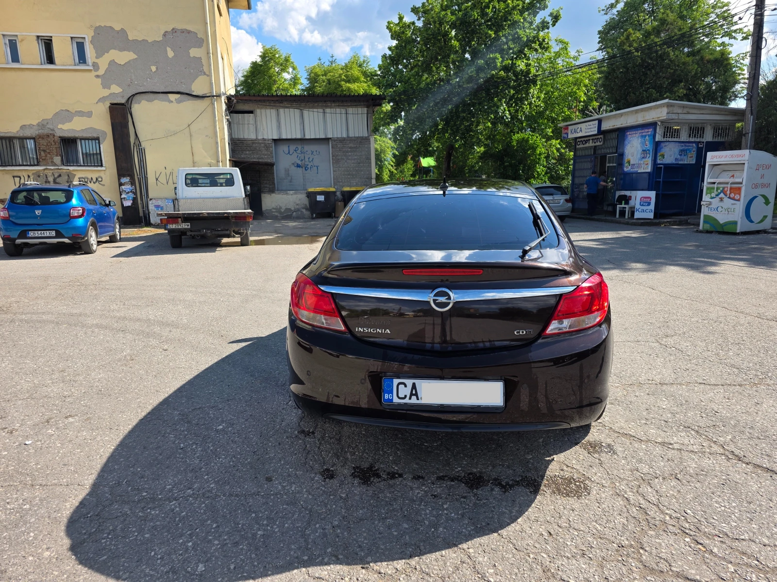 Opel Insignia A Hatchback, снимка 2 - Автомобили и джипове - 54856500