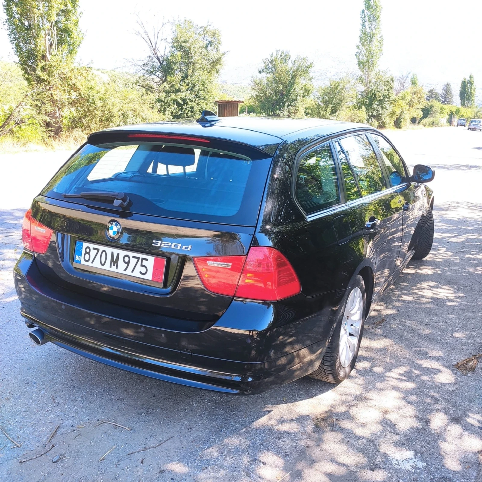BMW 320, снимка 3 - Автомобили и джипове - 55513608