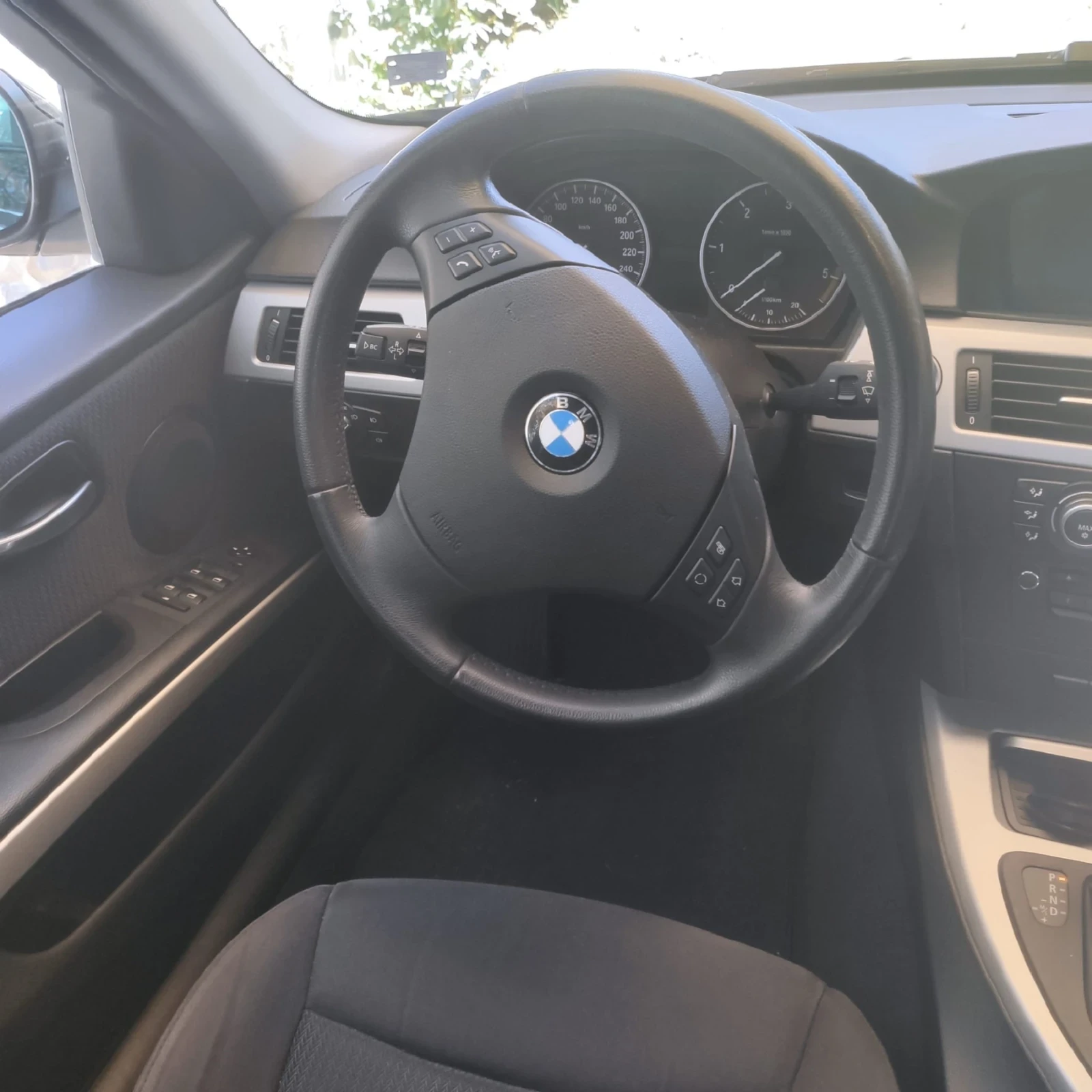 BMW 320, снимка 9 - Автомобили и джипове - 55513608