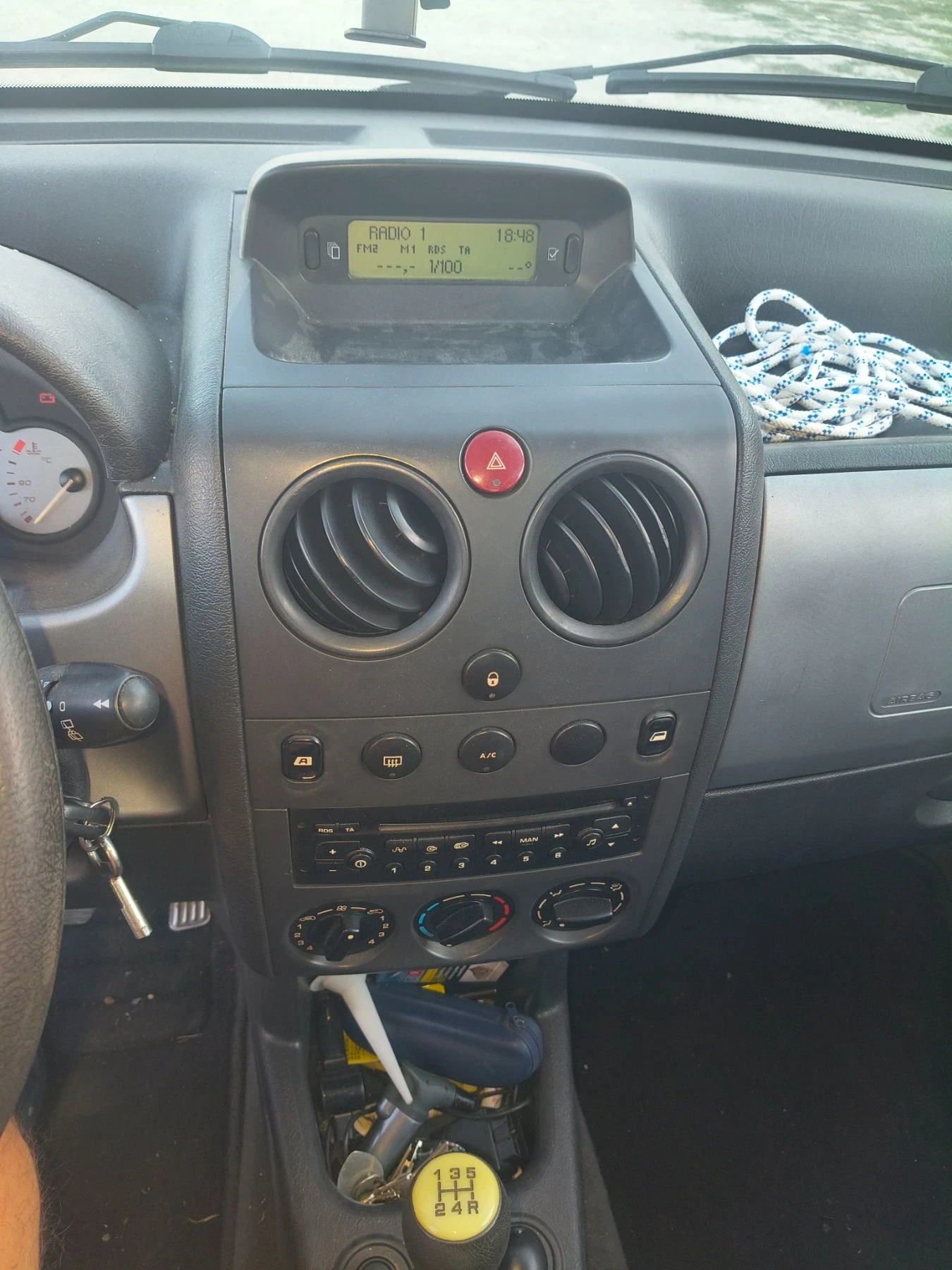 Peugeot Partner 1, 6i 109к.с., снимка 13 - Автомобили и джипове - 55665617