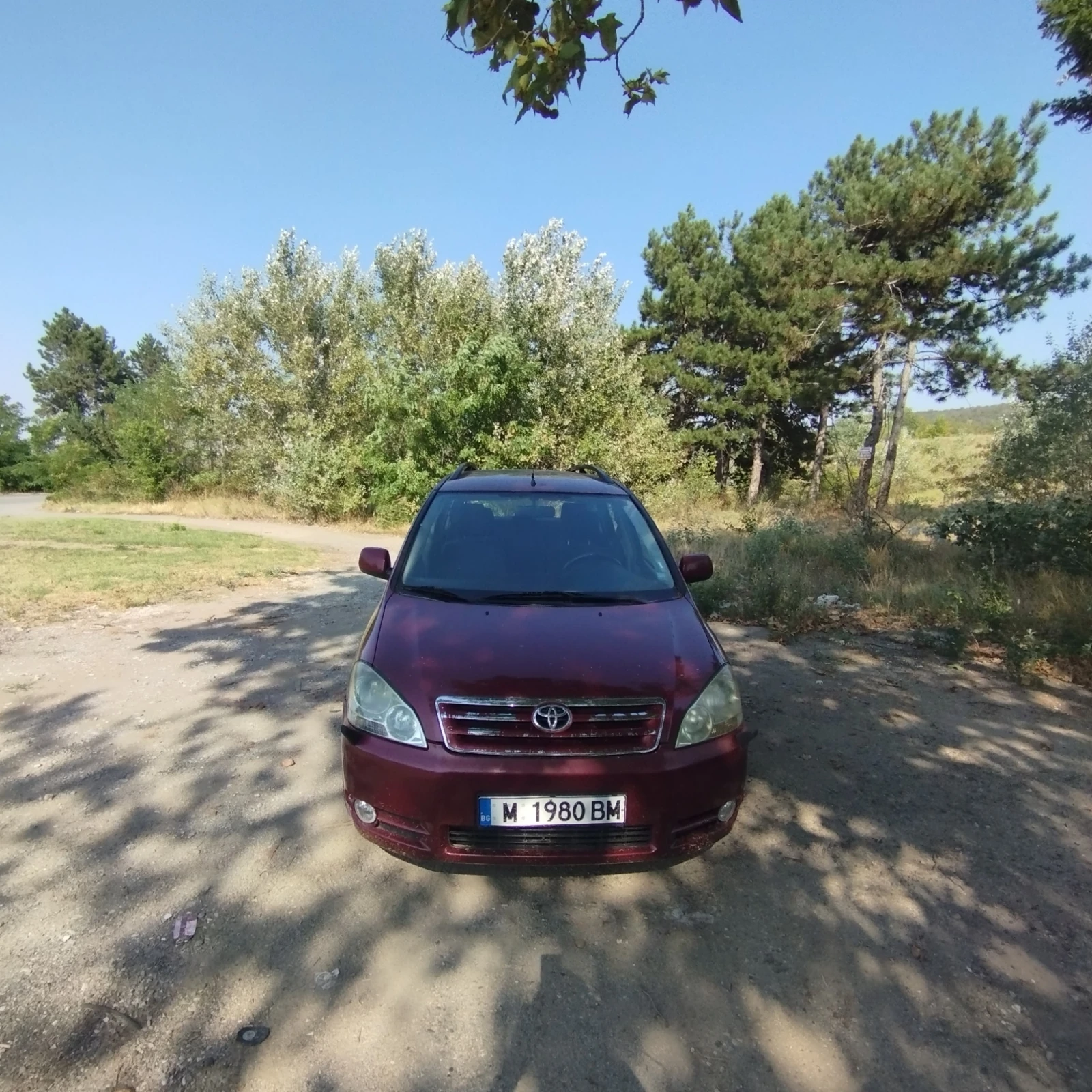 Toyota Avensis verso D4D, снимка 10 - Автомобили и джипове - 55926596