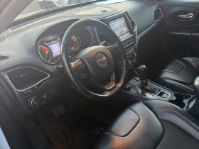 Jeep Cherokee * Trailhawk * CARFAX * ОПЦИЯ ЗА ФИНАНСИРАНЕ, снимка 17