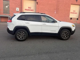 Jeep Cherokee * Trailhawk * CARFAX * ОПЦИЯ ЗА ФИНАНСИРАНЕ, снимка 15