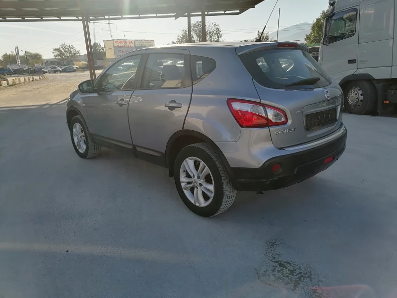 Nissan Qashqai, снимка 4 - Автомобили и джипове - 47692839