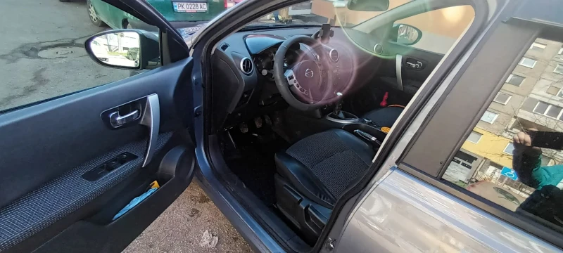 Nissan Qashqai 2.0 4x4 газ-бензин, снимка 9 - Автомобили и джипове - 48918269