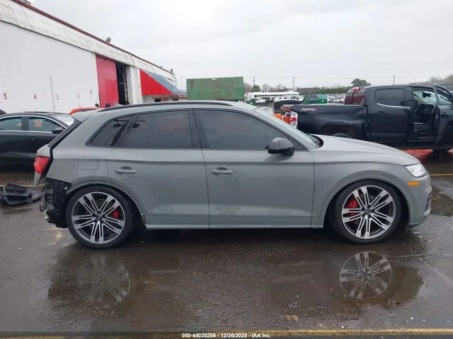 Audi SQ5 PREMIUM* AWD* Virtual* Ambient* Памет* Камера* м.Т, снимка 4 - Автомобили и джипове - 53812870
