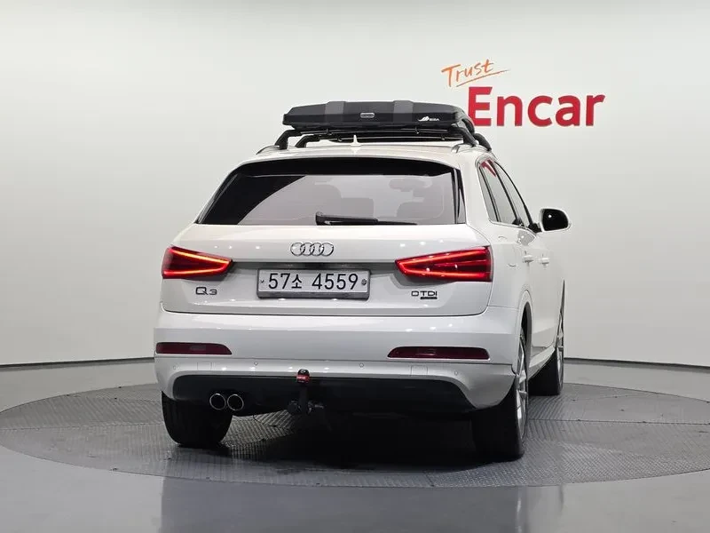Audi Q3 2.0 TDI Quattro - САМО 30% АВАНС, снимка 8 - Автомобили и джипове - 56066426