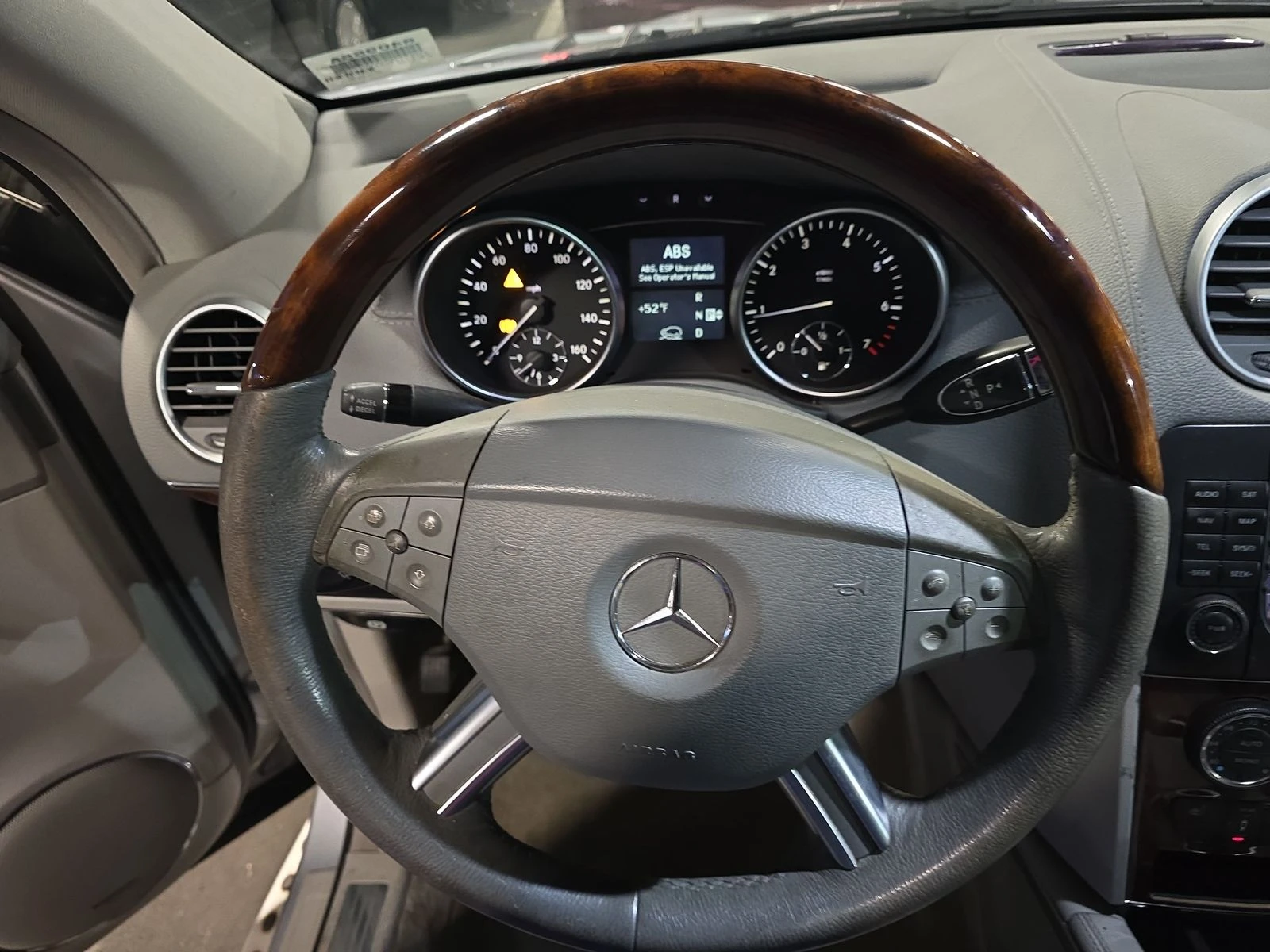 Mercedes-Benz GL 500 перфектен за газ* лизибг* harman* TV* 7 места - изображение 6