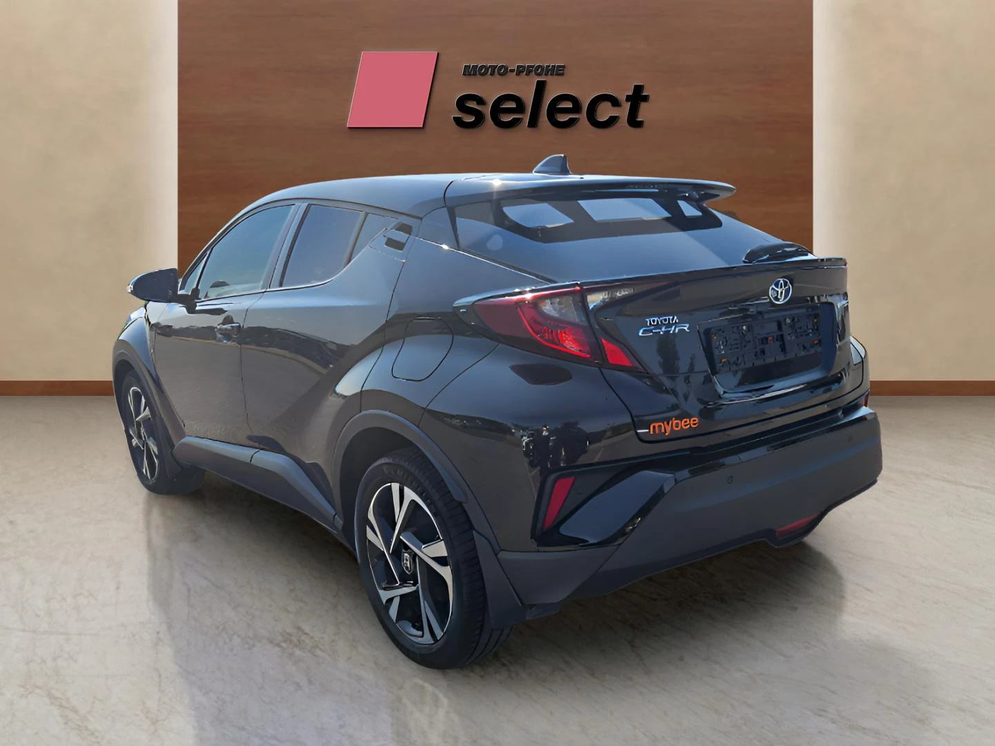 Toyota C-HR 1.8 - изображение 7