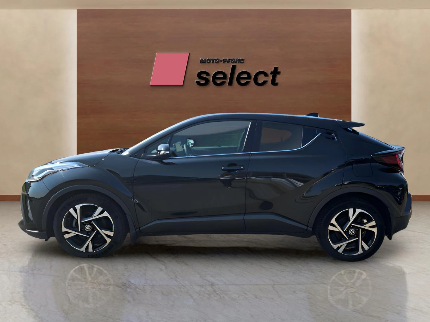 Toyota C-HR 1.8 - изображение 8