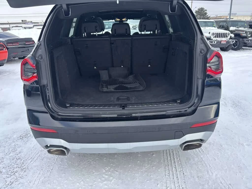 BMW X3 * xDrive30i Sports Activity Vehicle * CARFAX * ЦЕН, снимка 16 - Автомобили и джипове - 53926444