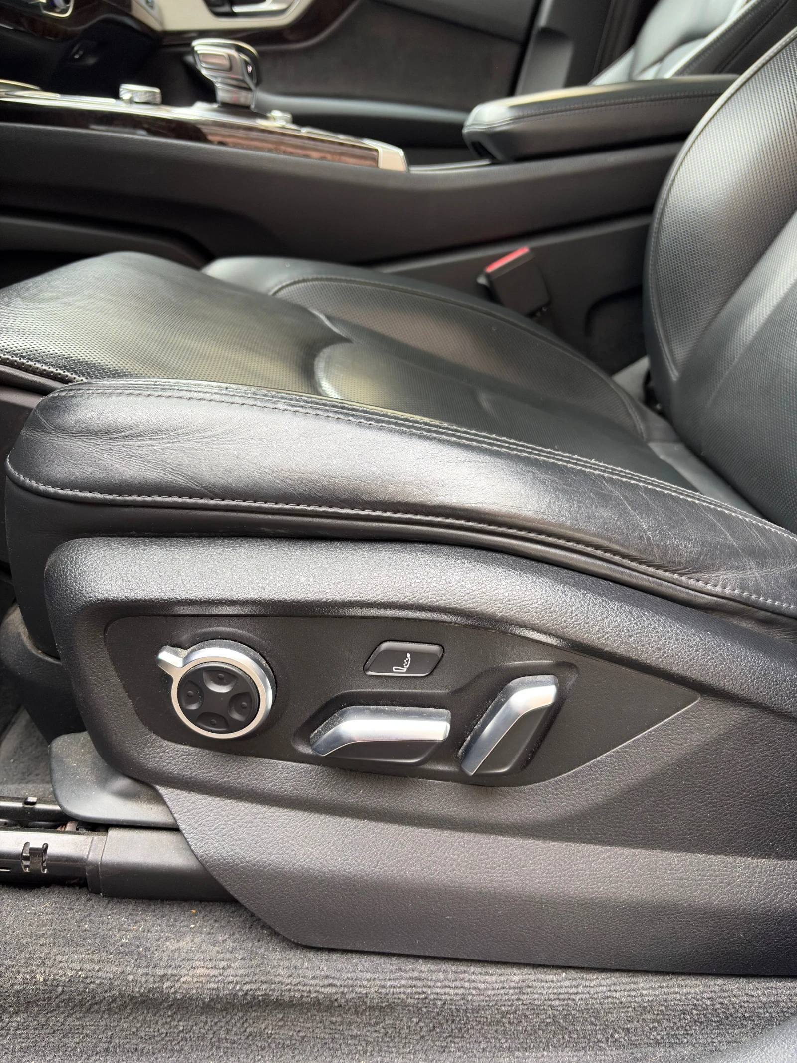 Audi Q7 3.0 TFSI, снимка 9 - Автомобили и джипове - 53937035