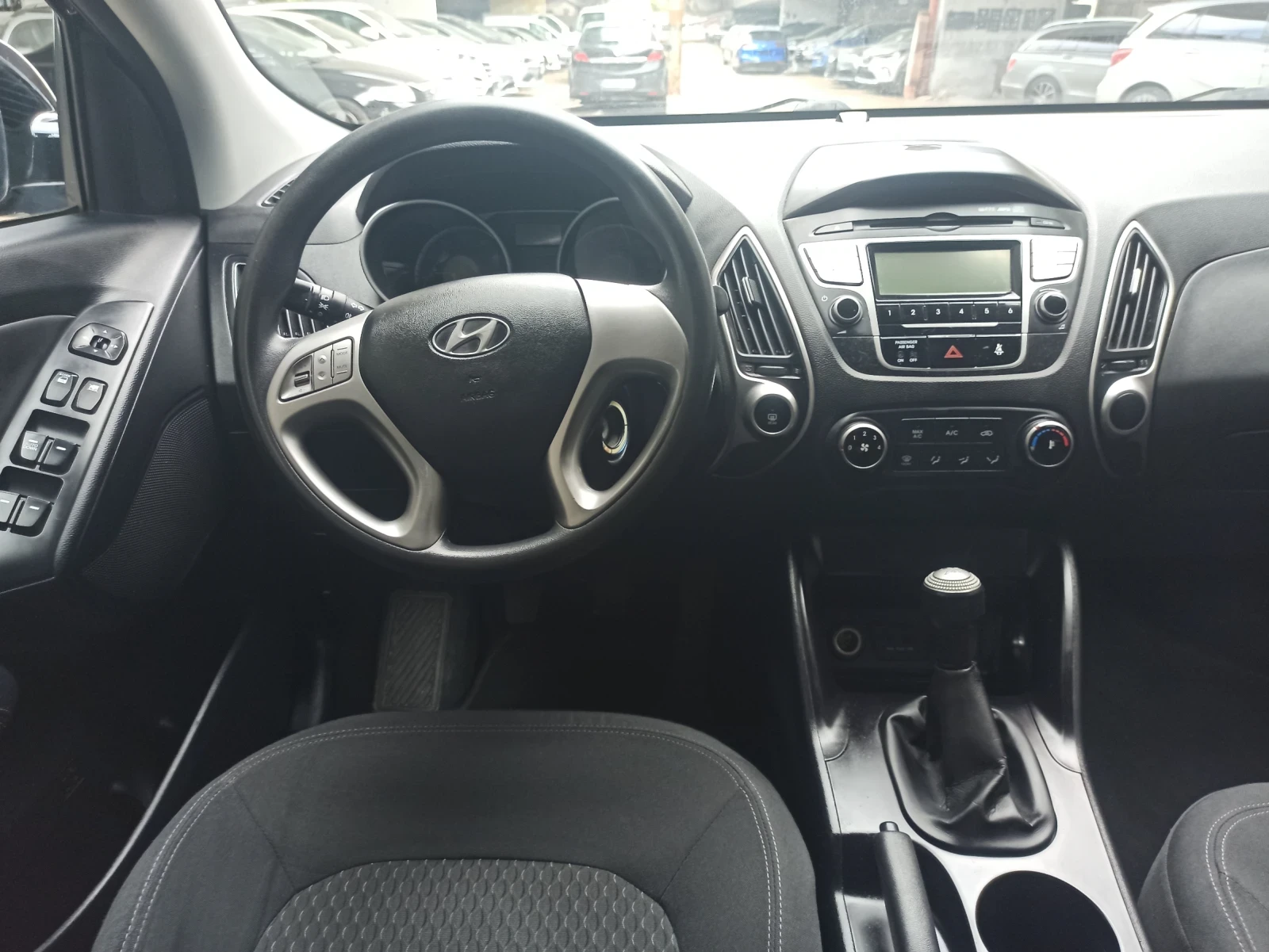 Hyundai IX35 13 г.2.0i, 4x4, снимка 14 - Автомобили и джипове - 54509025