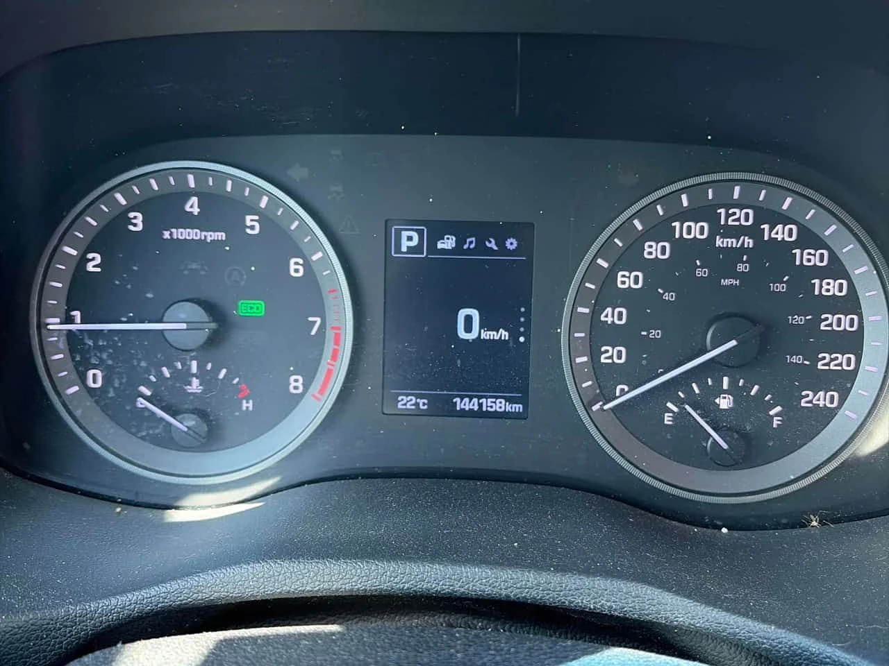 Hyundai Tucson * 2.0L AWD * CARFAX * БЕЗ ПЪРВОНАЧАЛНА ВНОСКА, снимка 8 - Автомобили и джипове - 54943113