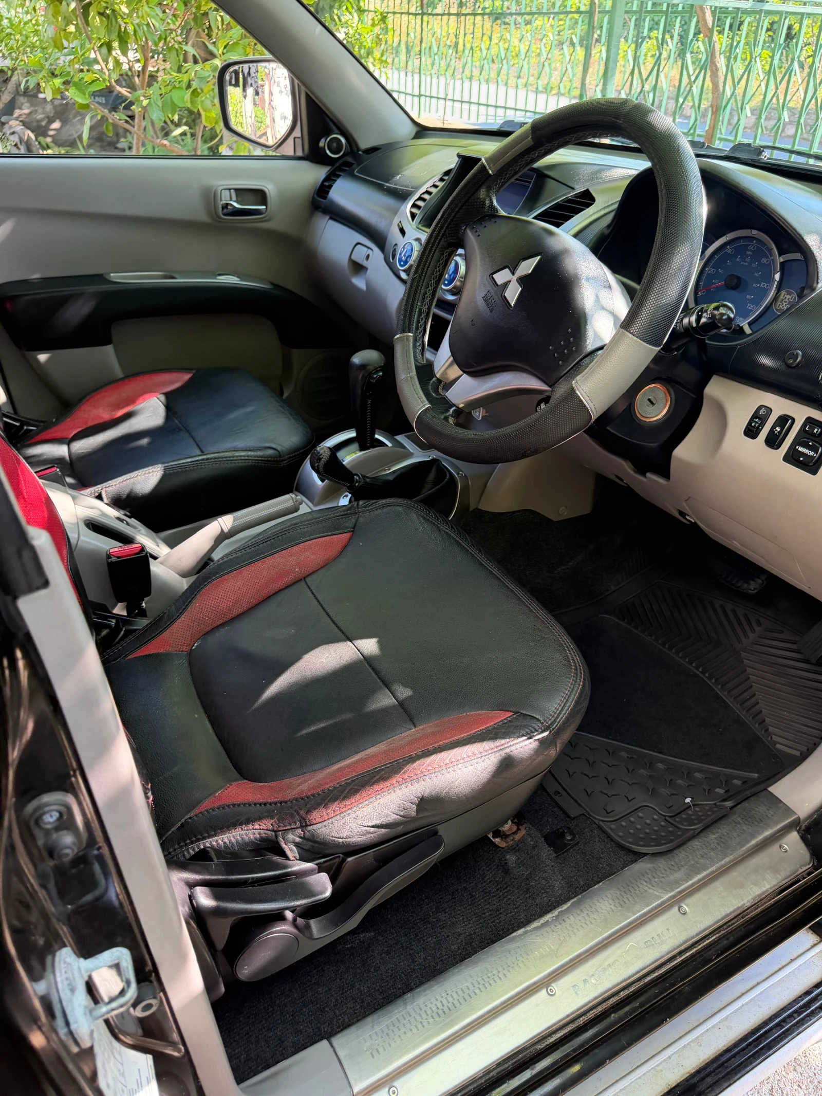 Mitsubishi L200, снимка 5 - Автомобили и джипове - 55241290